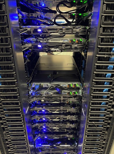Servers3.jpg Servers3.jpg